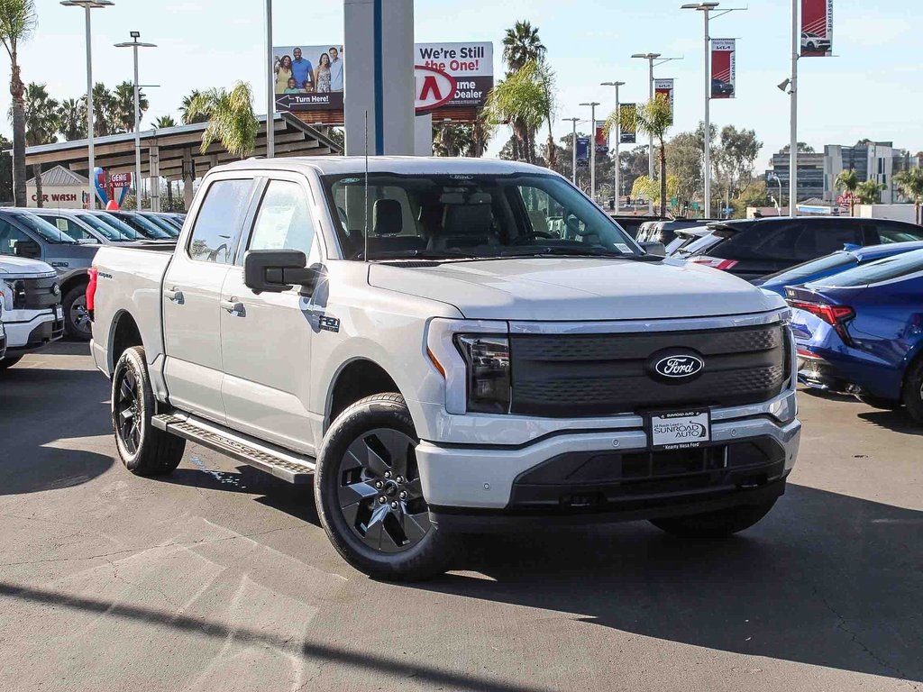 2025 Ford F-150 Lightning Flash's photo