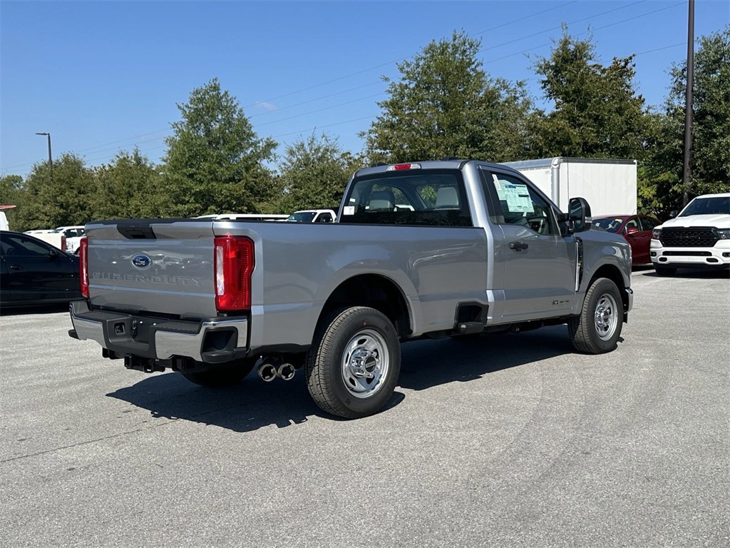 2024 Ford F-350 photo 4