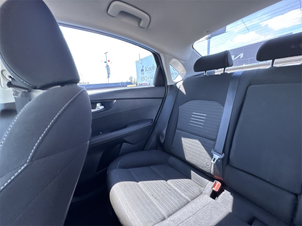 2019 Kia Forte S photo 12