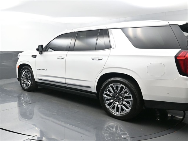 2024 Gmc Yukon Denali Ultimate photo 4