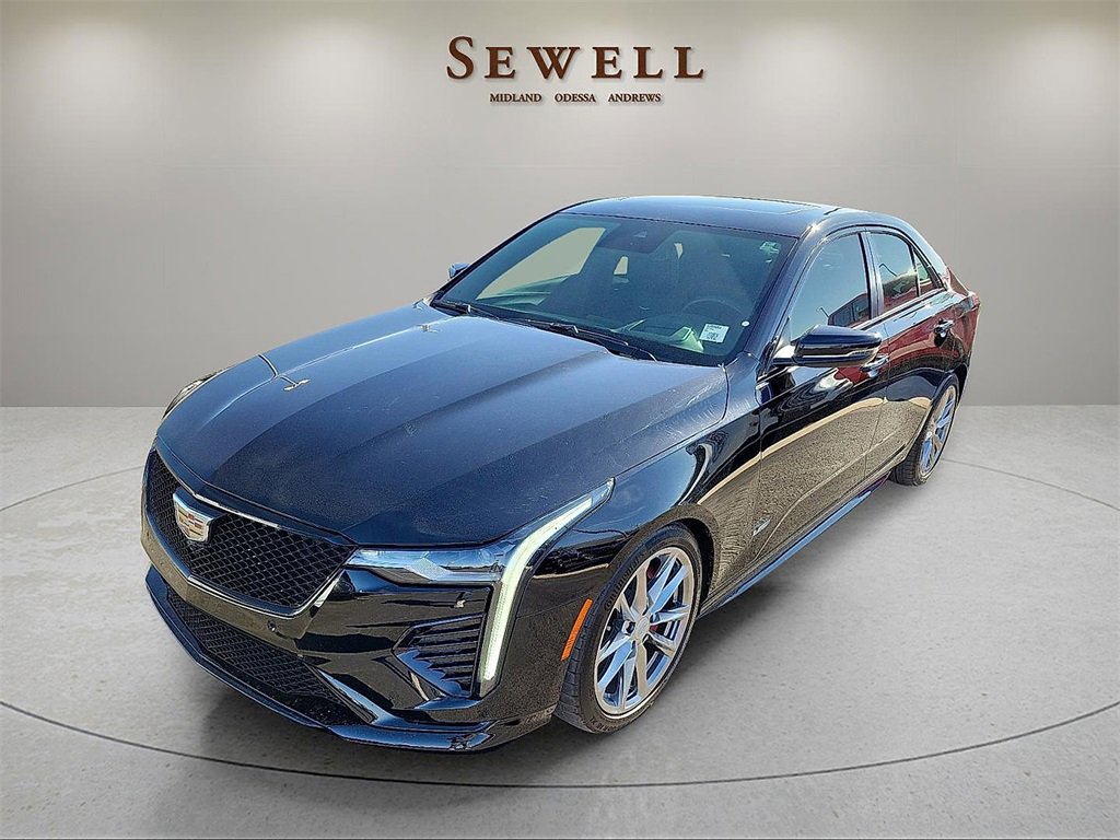 2023 Cadillac CT4 V-Series's photo