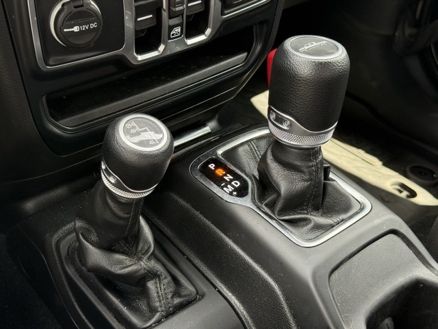 2023 Jeep Gladiator Willys photo 30