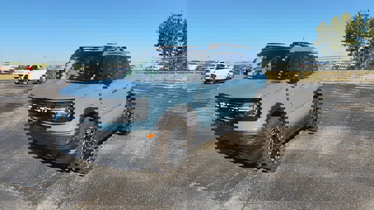 2023 Ford Bronco Sport Outer Banks photo 4