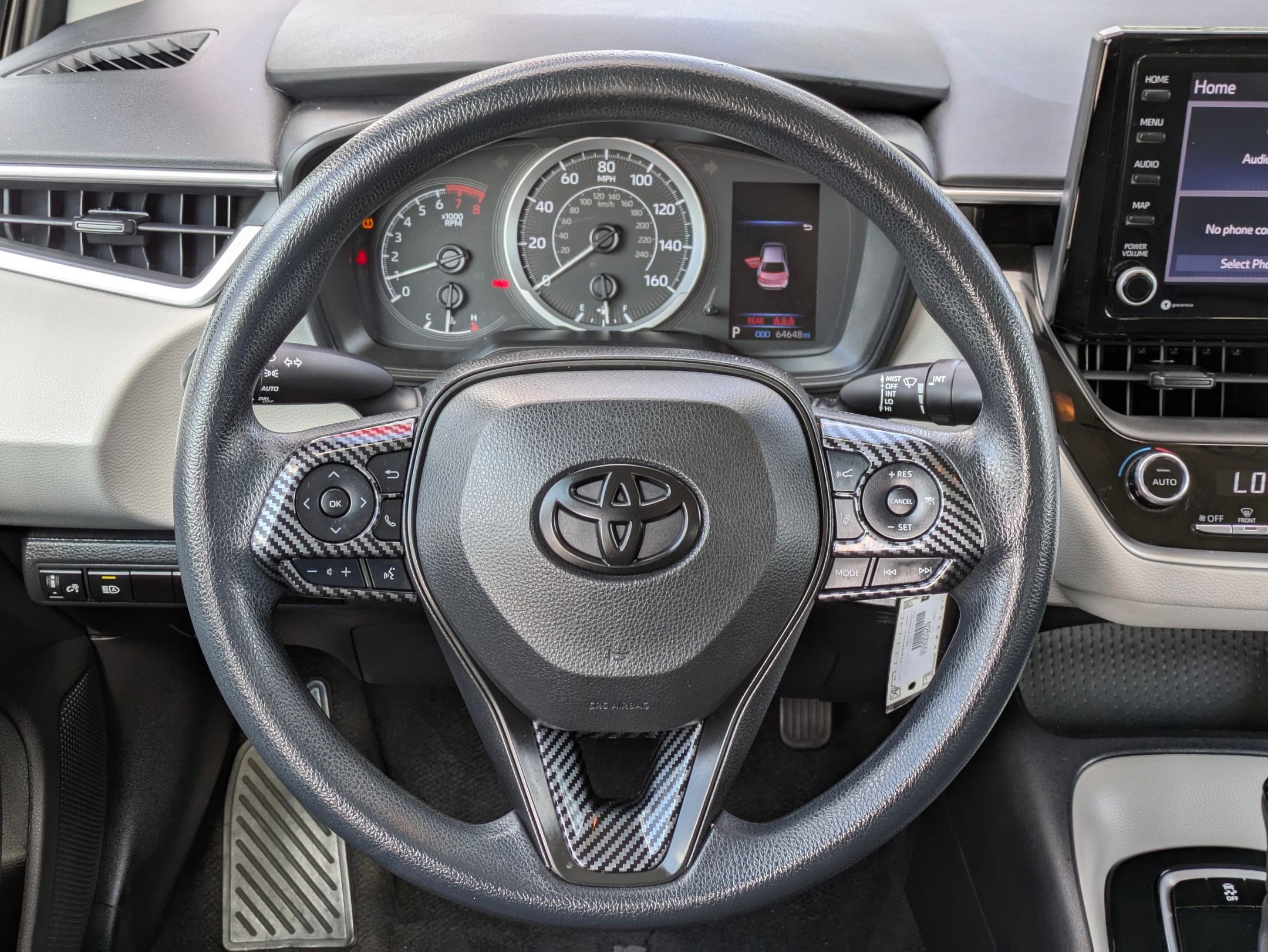 2022 Toyota Corolla LE photo 17