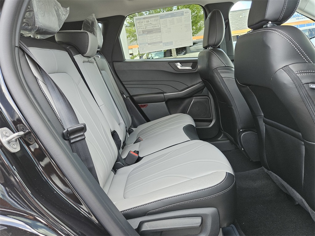 2025 Ford Escape Plug-In Hybrid photo 29