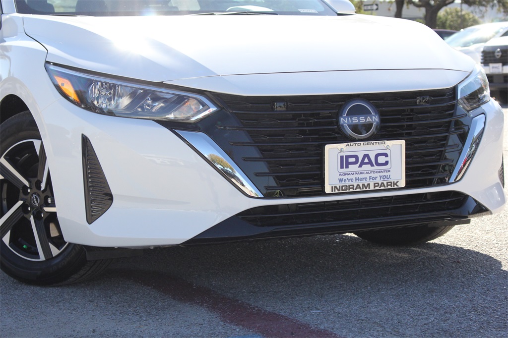 2025 Nissan Sentra SV photo 3