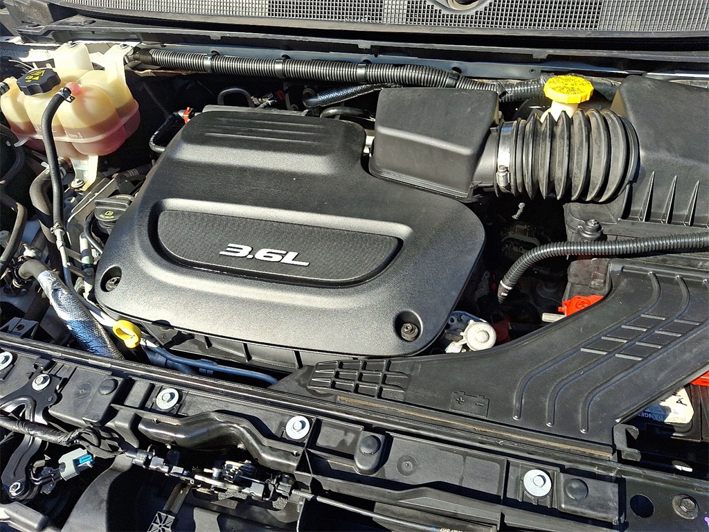 2018 Chrysler Pacifica Touring Plus photo 28