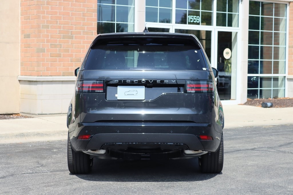2024 Land Rover Discovery SE photo 4