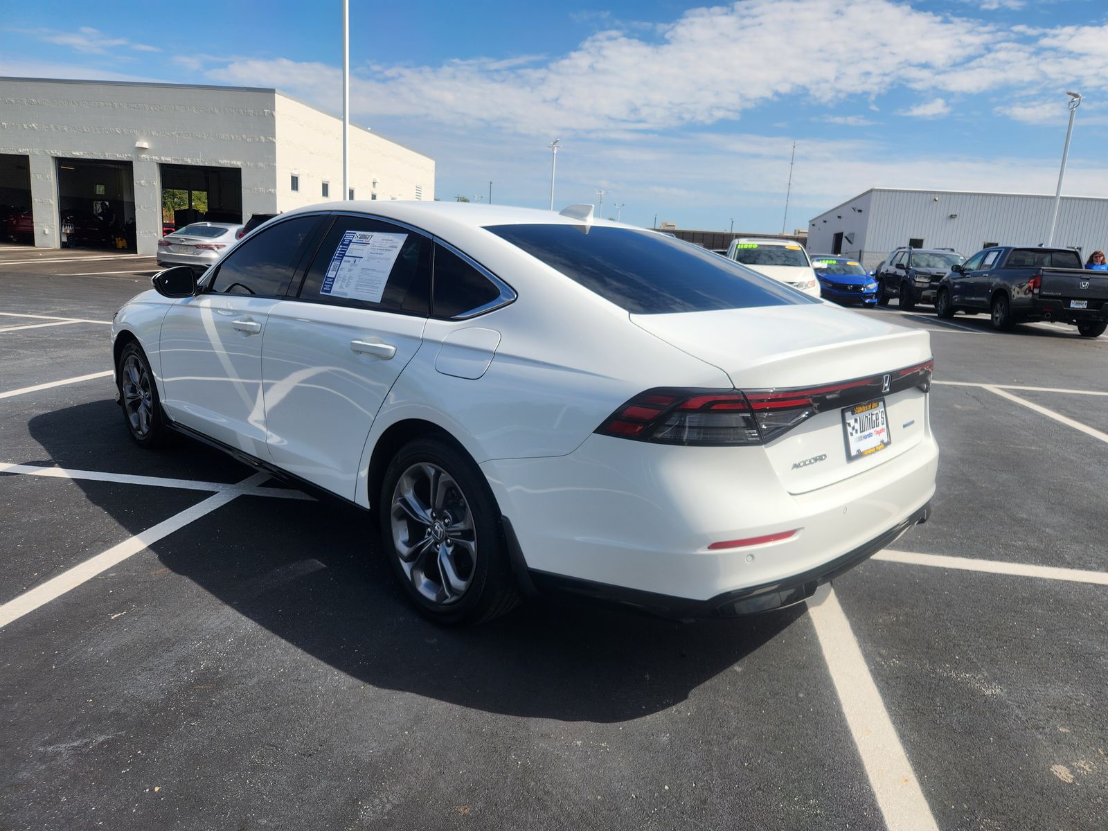 2023 Honda Accord Hybrid EX-L photo 4