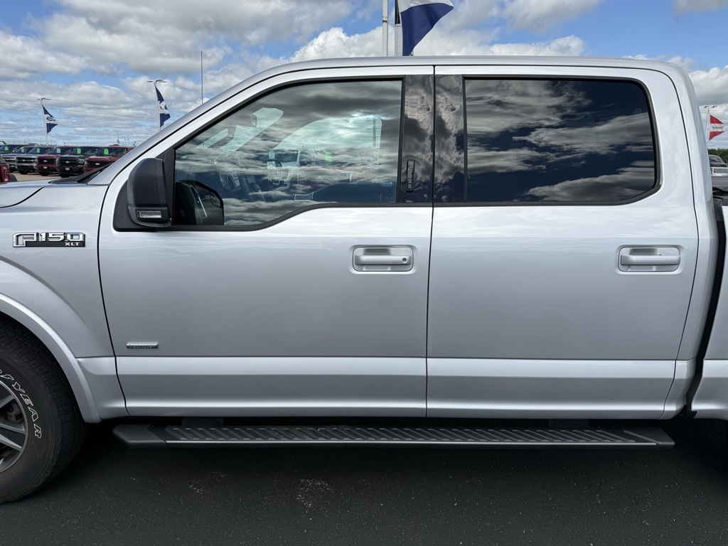 2016 Ford F-150 XLT photo 26