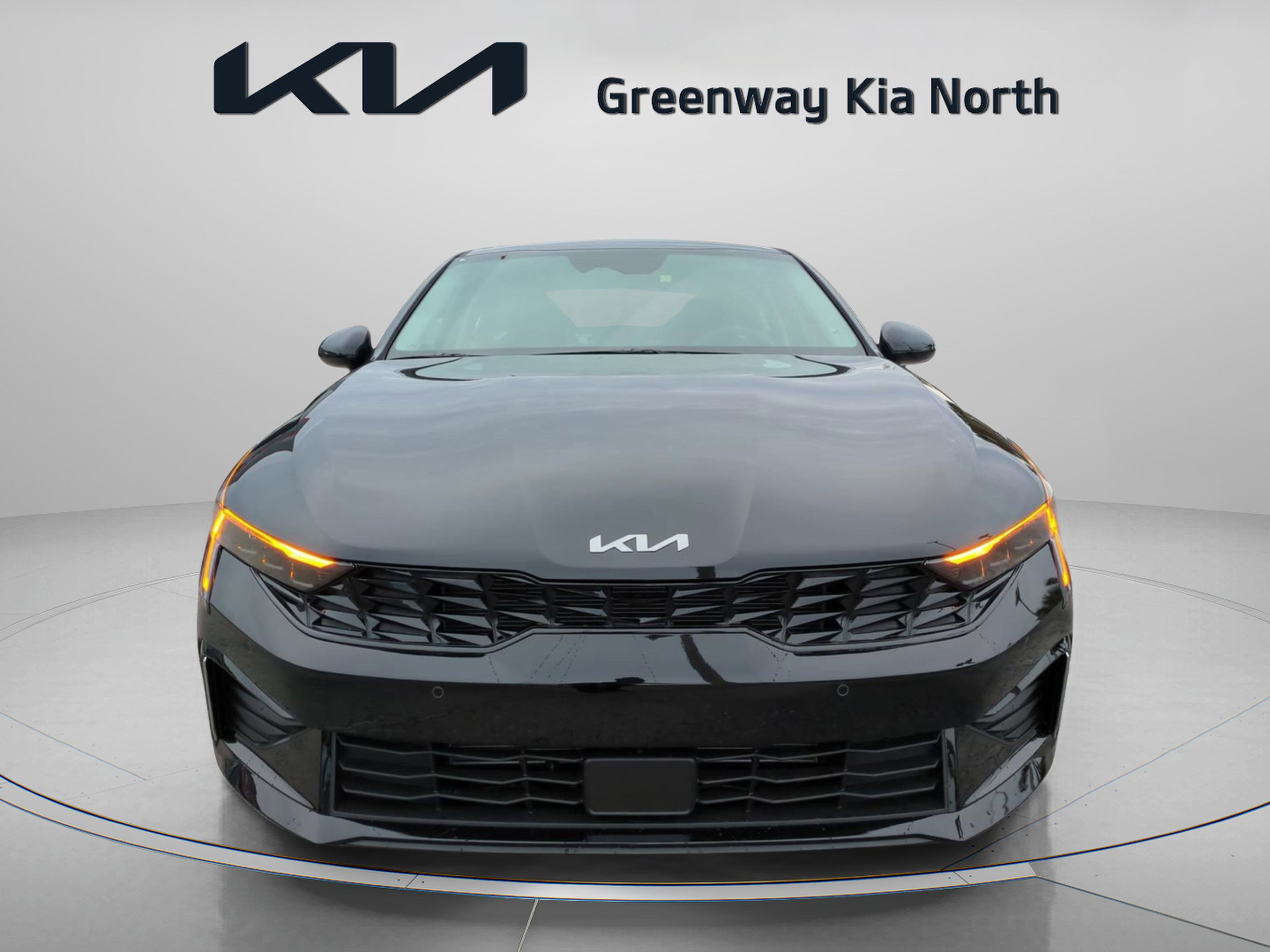 2025 Kia K5 LXS photo 2