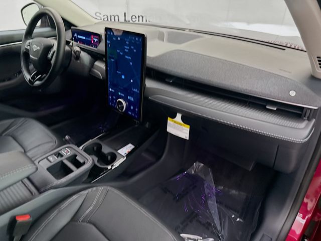 2025 Ford Mustang Mach-E Premium photo 26