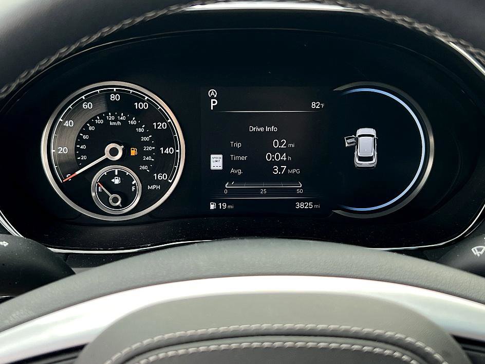2025 Genesis GV70 3.5T Sport photo 12
