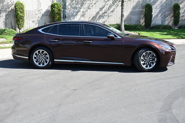 2018 Lexus LS 500 photo 3