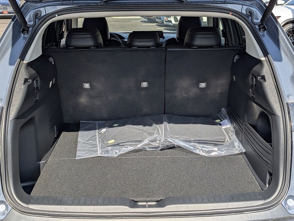 2025 Mazda CX-50 Premium Plus photo 9