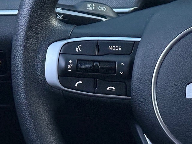 2023 Kia K5 LXS photo 25