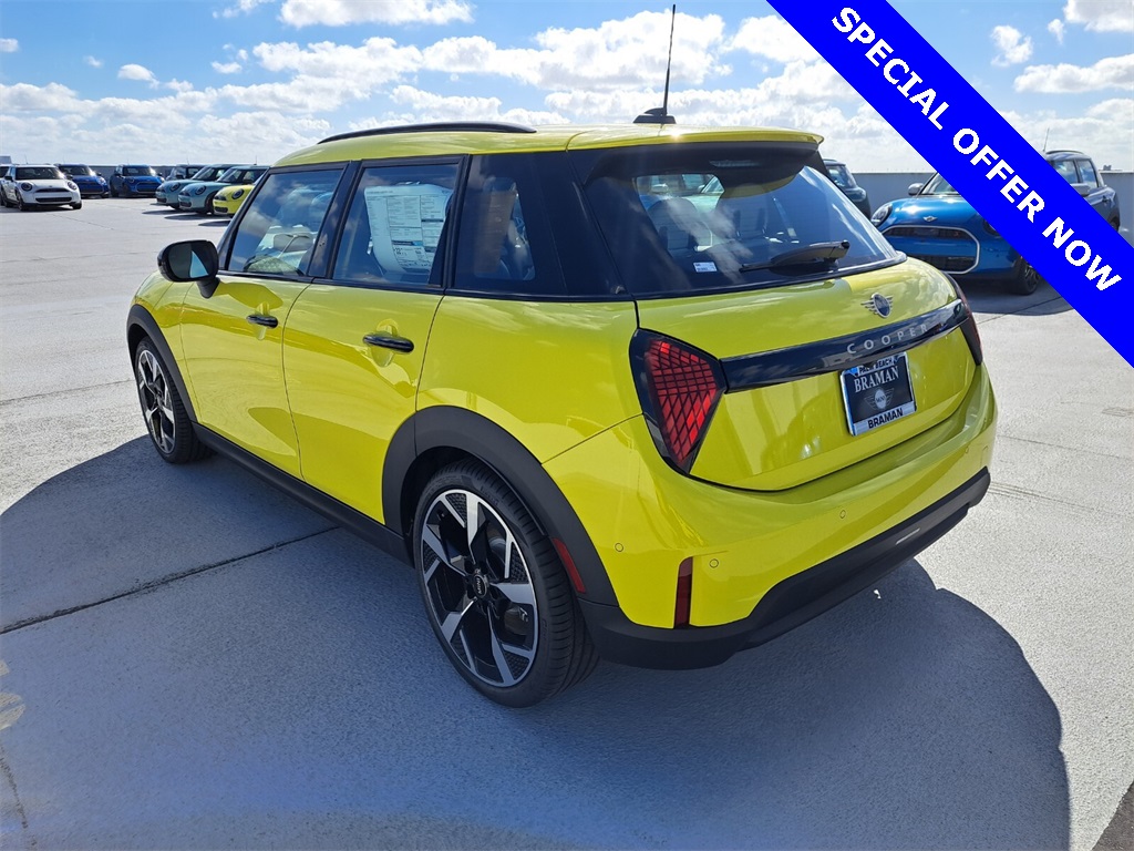 2025 Mini Cooper 4 Door Hardtop Signature photo 5