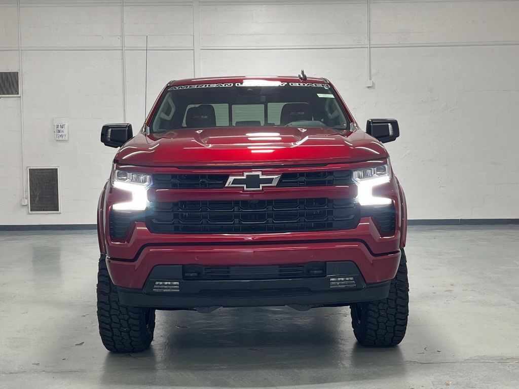 2025 Chevrolet Silverado 1500 RST photo 3
