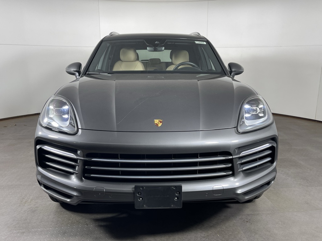 2022 Porsche Cayenne Base photo 10