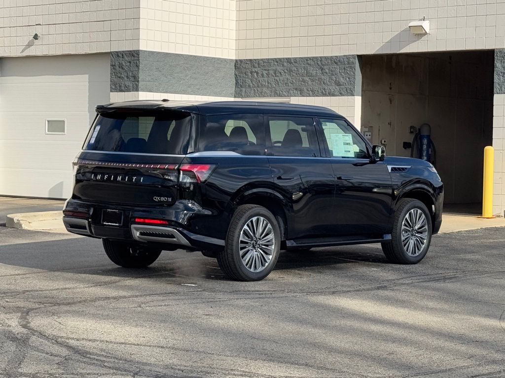 2025 Infiniti QX80 Luxe photo 4
