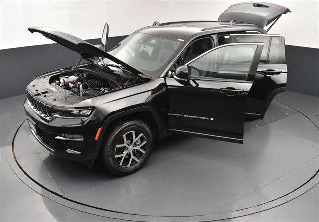 2025 Jeep Grand Cherokee Limited photo 23