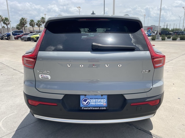 2024 Volvo XC40 Core photo 4