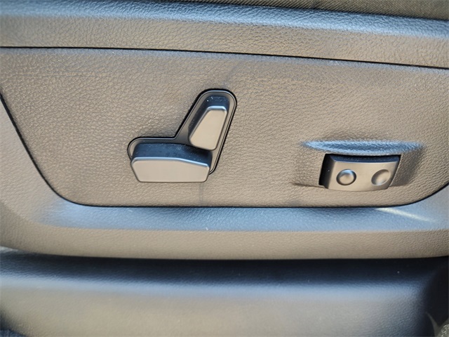 2026 Ram 3500 Laramie photo 28