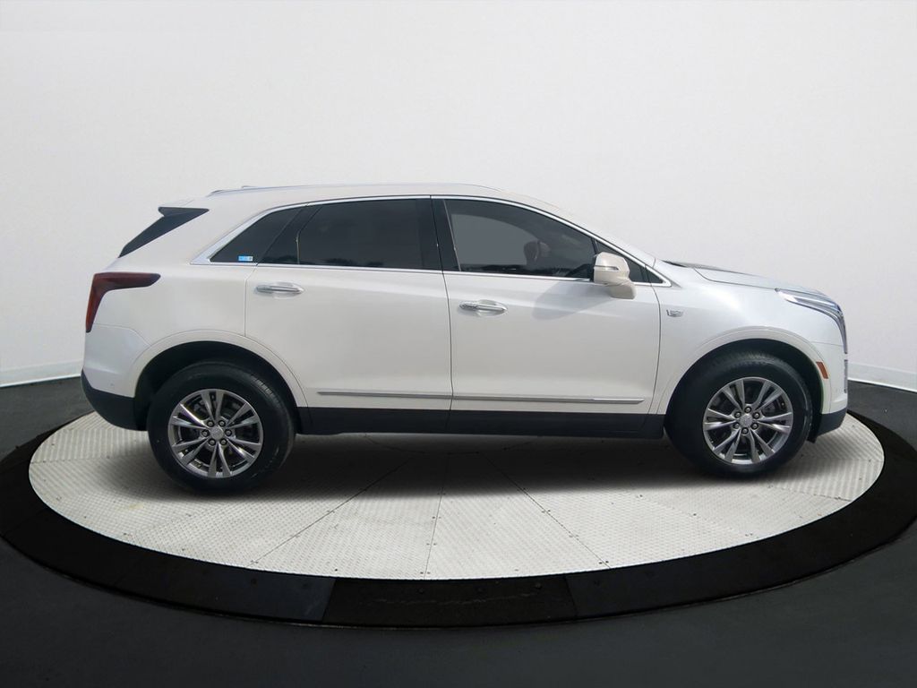 2021 Cadillac XT5 Premium Luxury photo 3