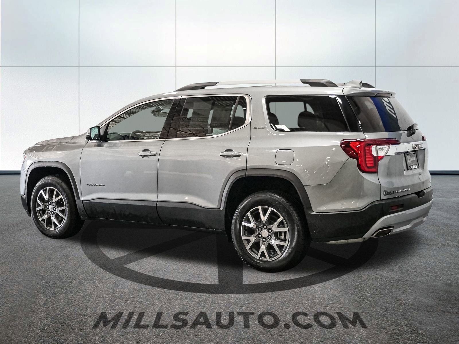 2023 Gmc Acadia SLE photo 3