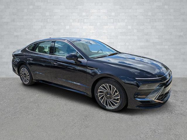2025 Hyundai Sonata Hybrid SEL's photo