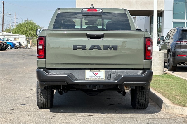 2025 Ram 1500 Tradesman photo 4