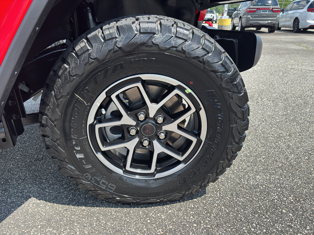 2025 Jeep Wrangler Rubicon photo 18