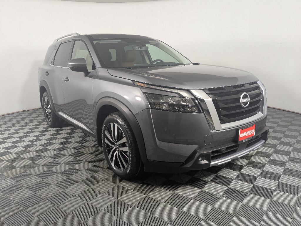 2025 Nissan Pathfinder Platinum's photo