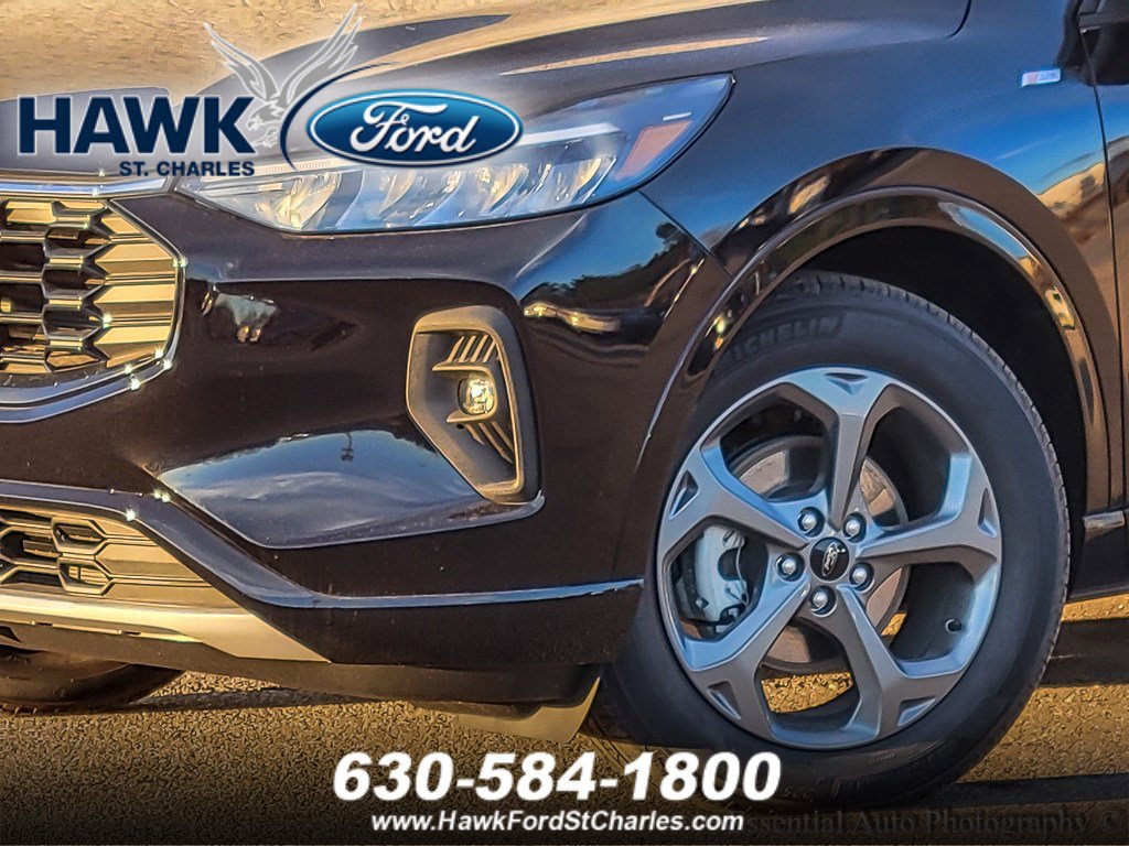 2024 Ford Escape ST-Line Select photo 2