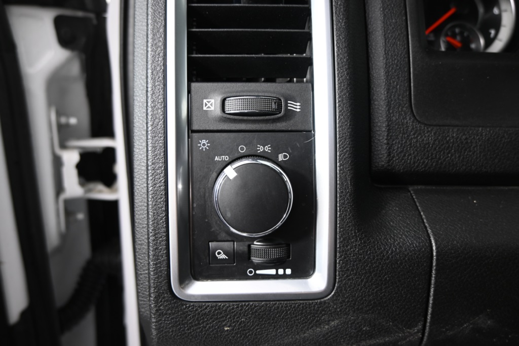2021 Ram 1500 Classic Warlock photo 19