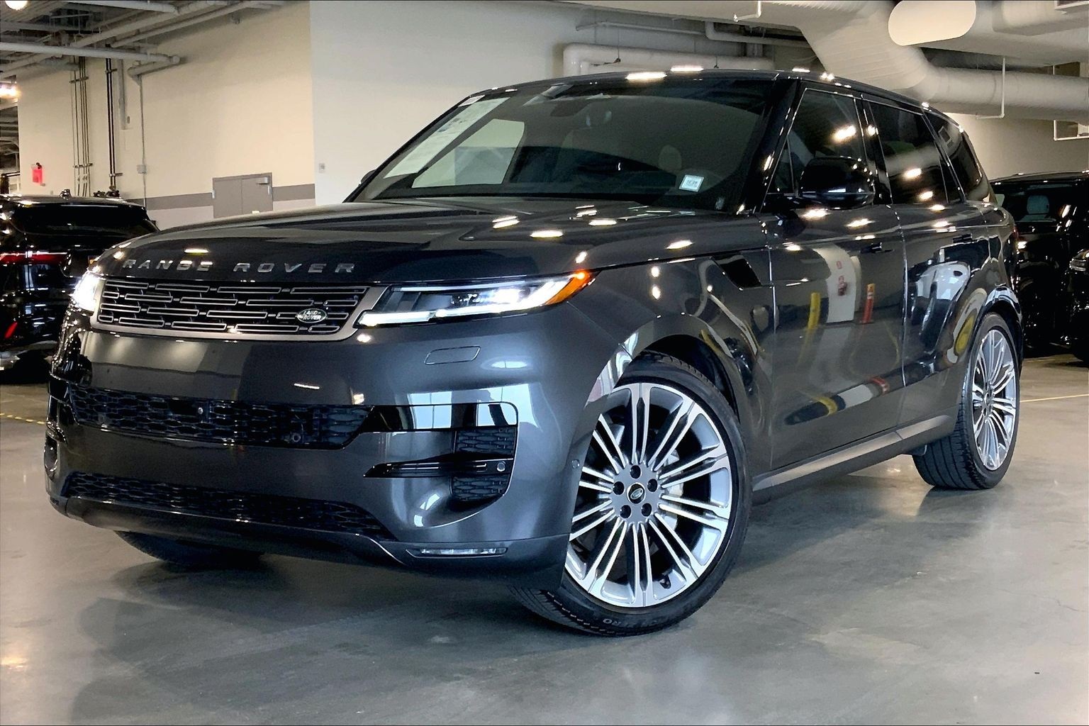 2024 Land Rover Range Rover Sport SE's photo