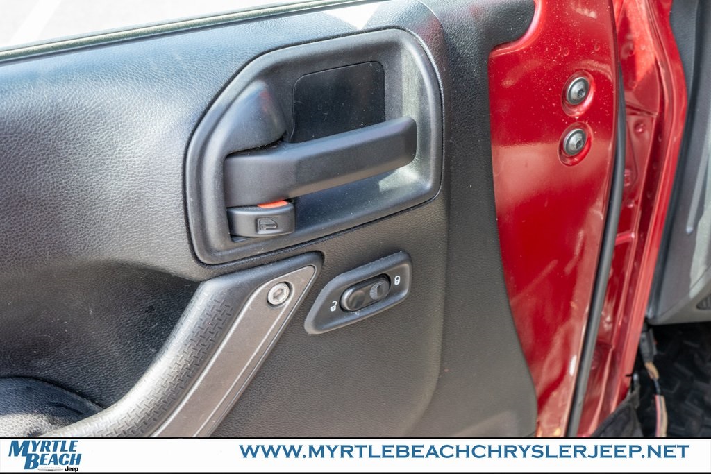 2012 Jeep Wrangler Unlimited Sport photo 17