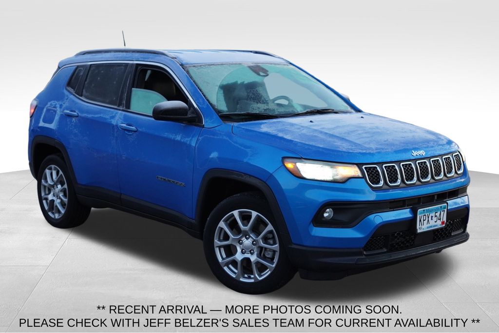 2023 Jeep Compass Latitude Lux