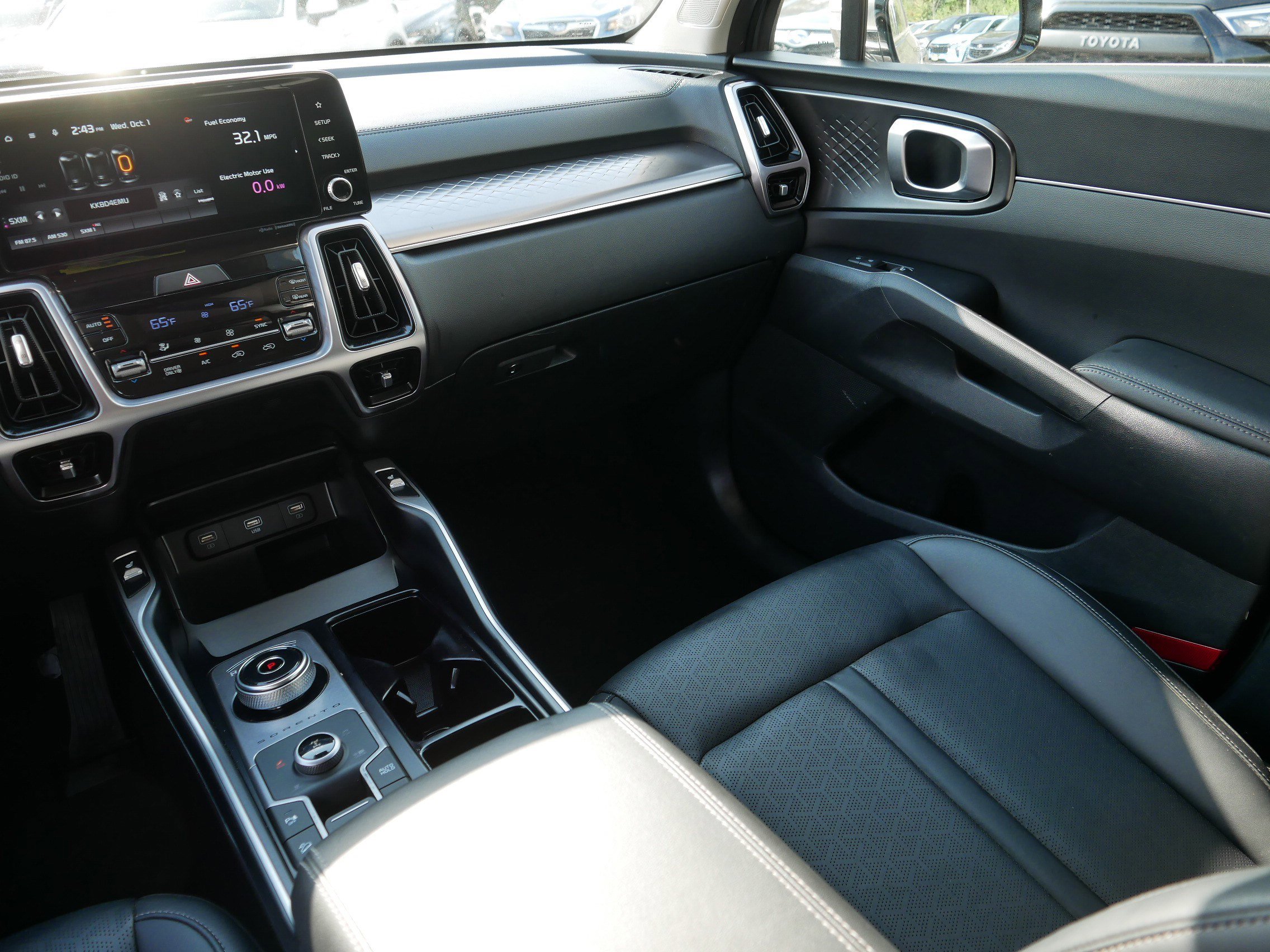 2022 Kia Sorento Hybrid S photo 8