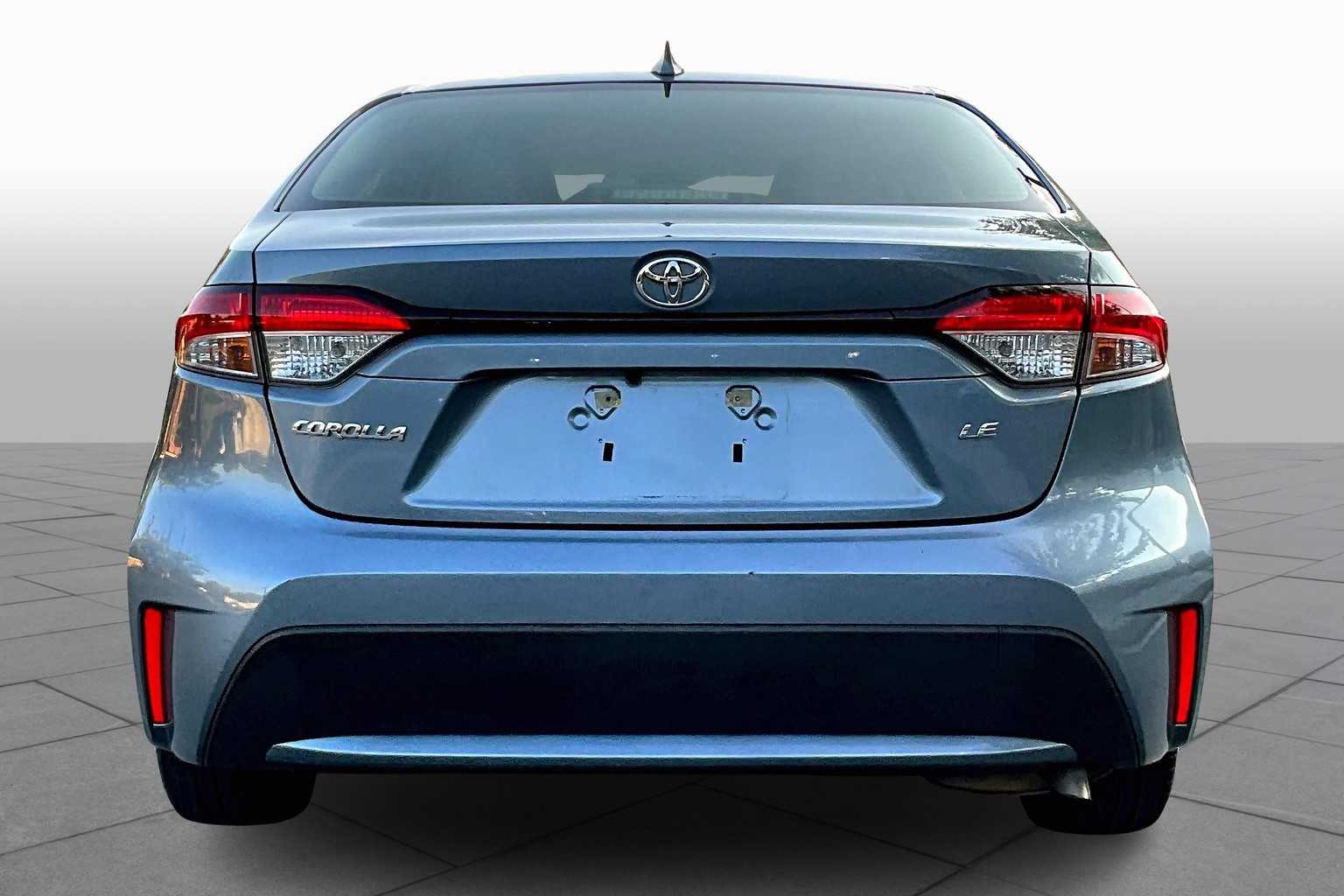 2021 Toyota Corolla LE photo 4