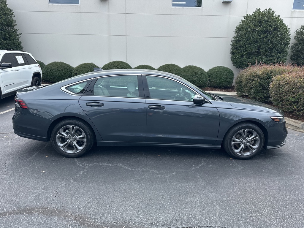 2024 Honda Accord 1.5T EX photo 2