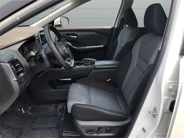 2023 Nissan Rogue SV photo 13