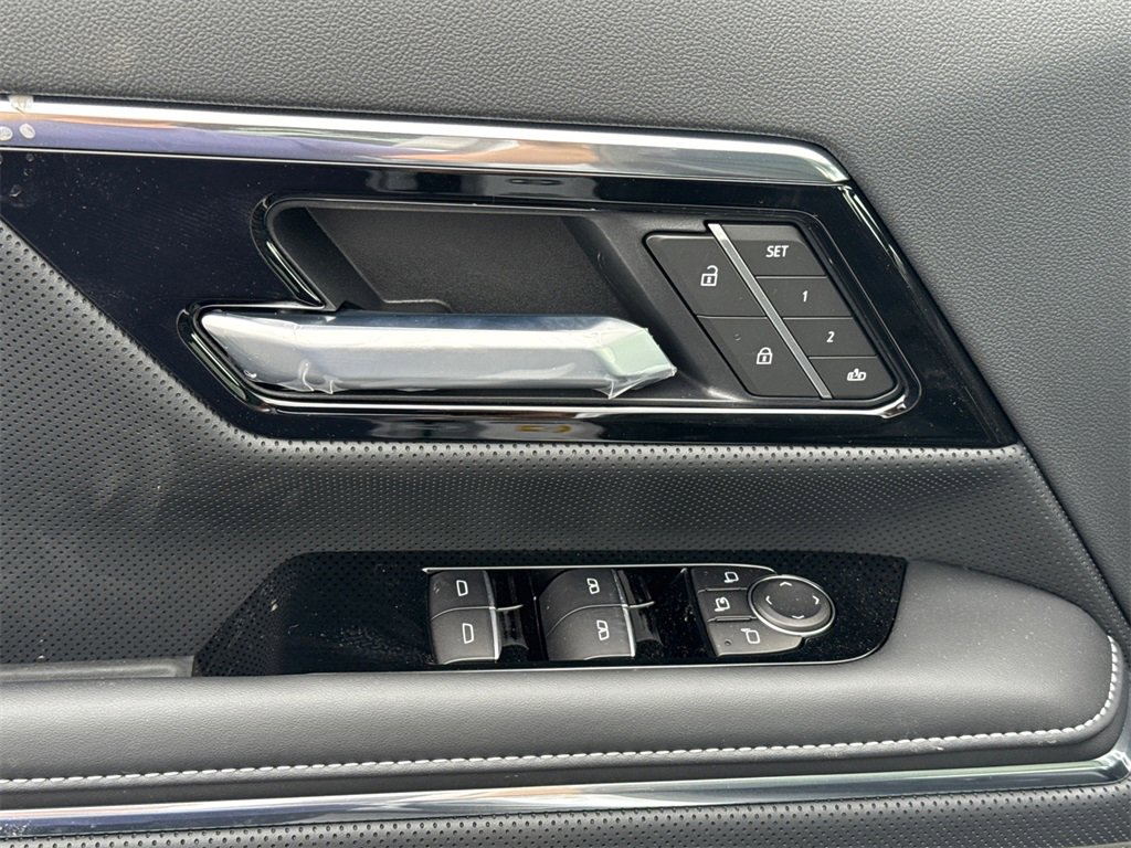 2025 GMC SIERRA - Image 14