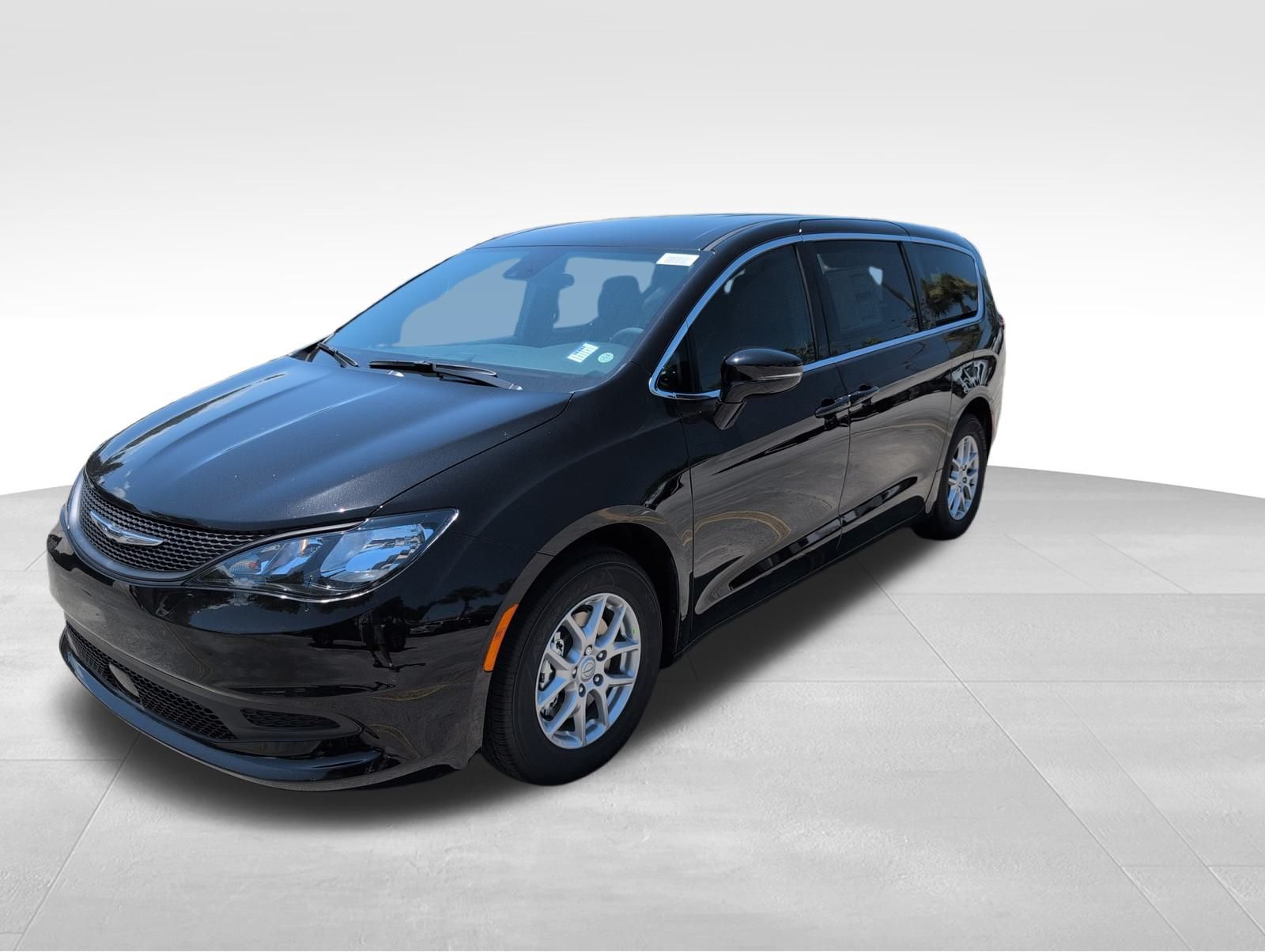 2025 Chrysler Voyager LX photo 32