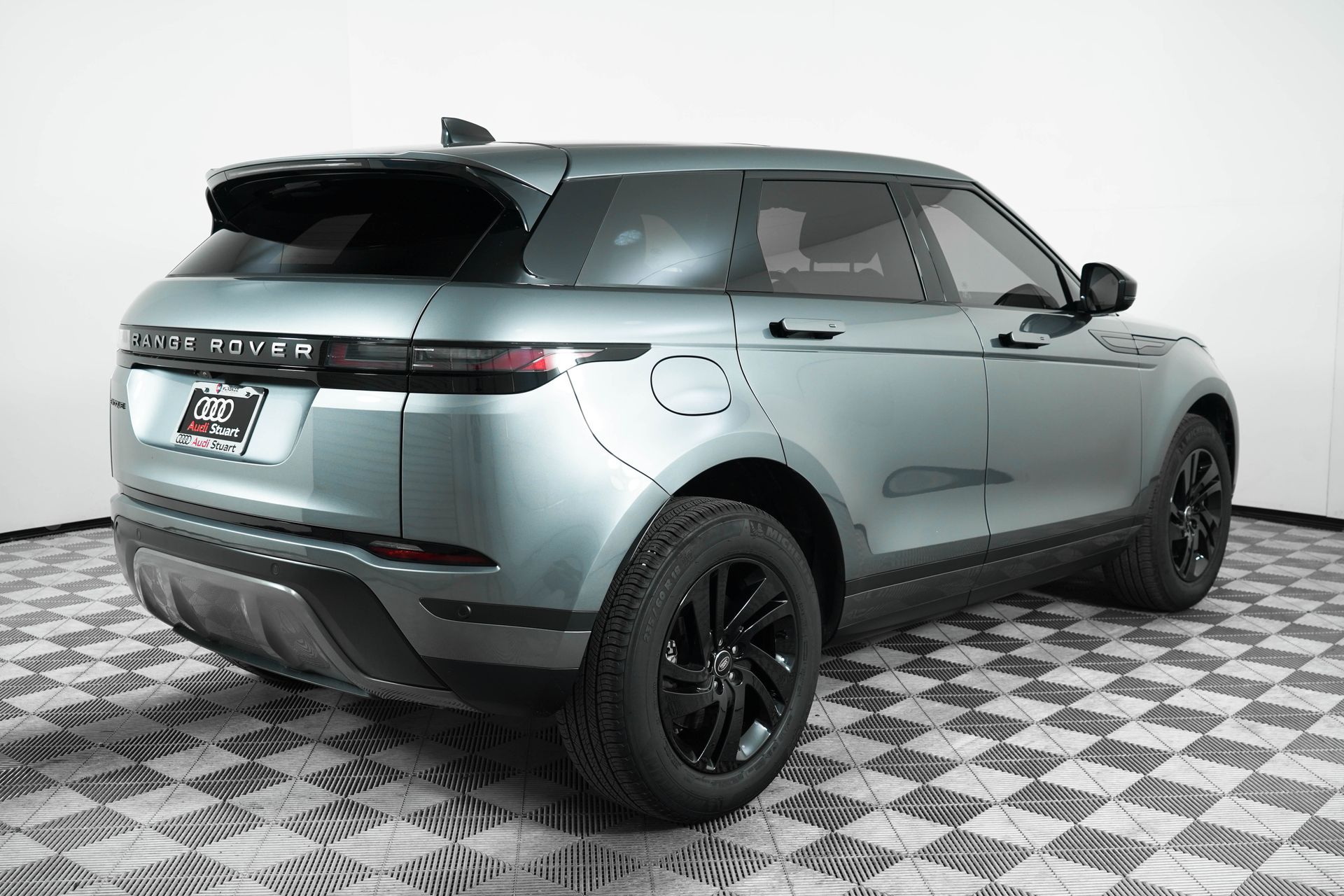 2025 Land Rover Range Rover Evoque S photo 7