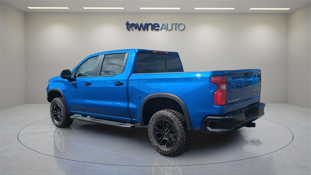 2023 Chevrolet Silverado 1500 ZR2 photo 2