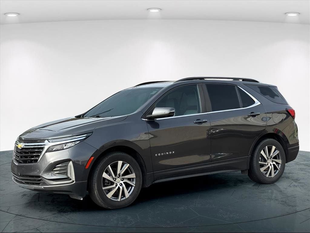 2022 Chevrolet Equinox LT's photo
