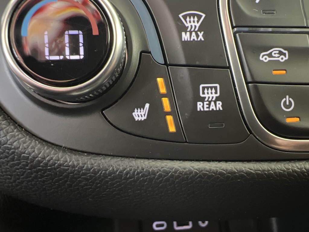 2019 Chevrolet Equinox LT photo 12