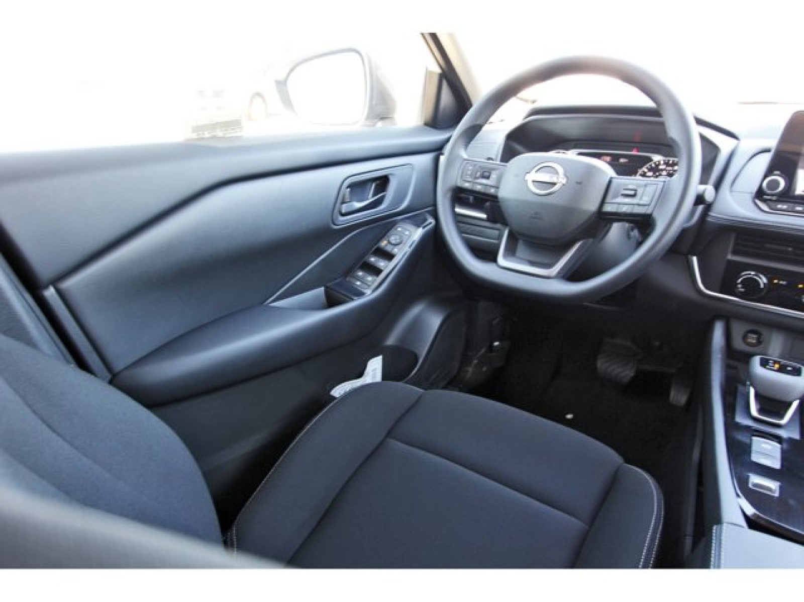 2026 Nissan Rogue S White at Robbins Nissan