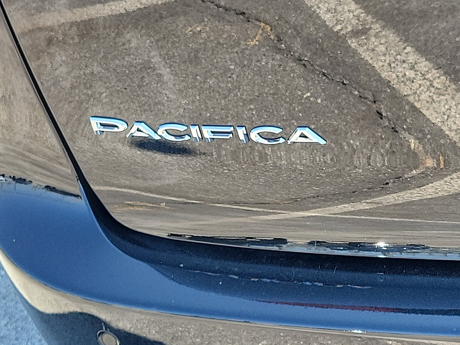 2026 Chrysler Pacifica photo 15